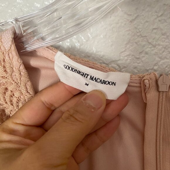 🦋 GOODNIGHT MACAROON Vincy Pink Floral Laced Wrap Mini Dress Coquette Small - Picture 4 of 5